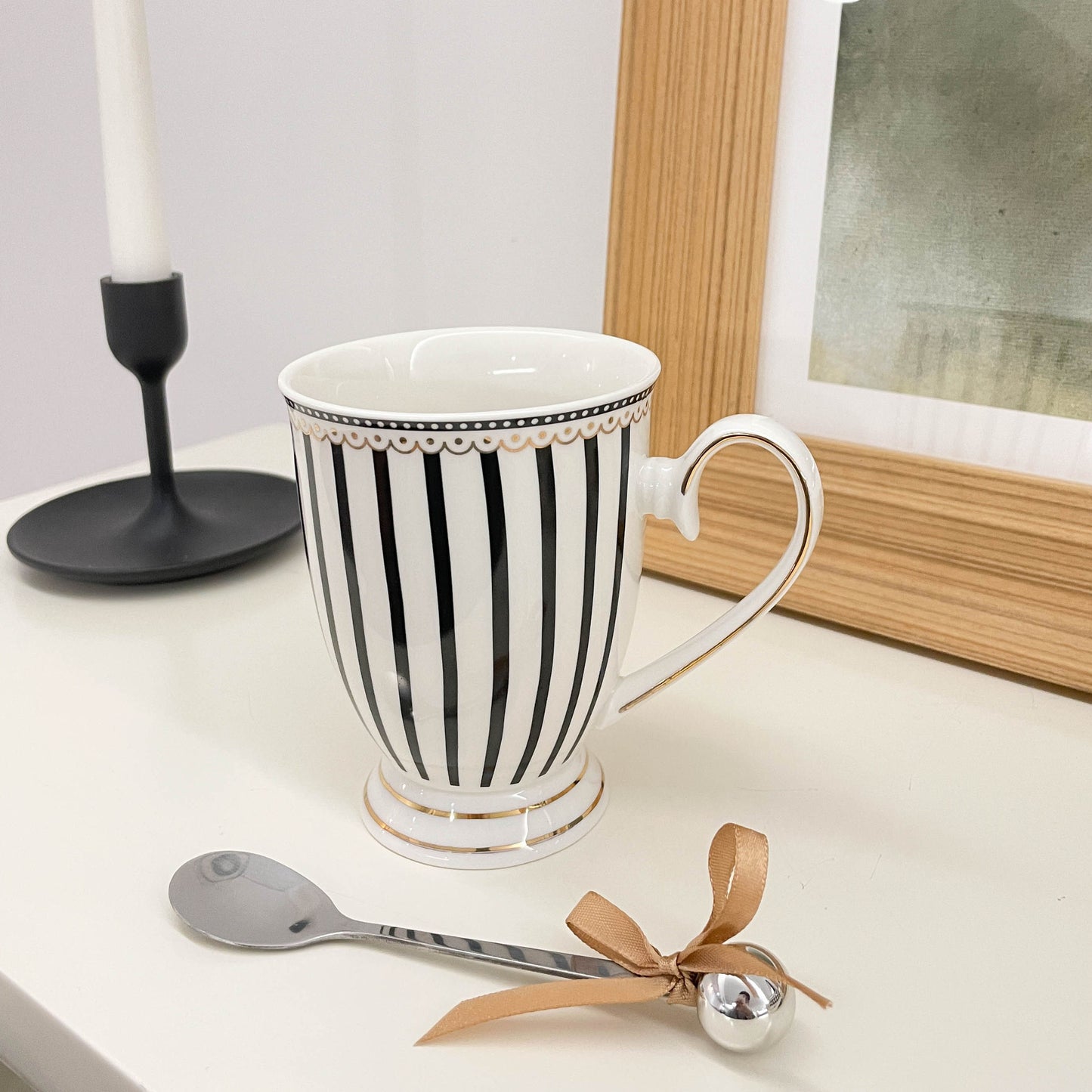 Regal Sips: Elegant Vintage Luxury Coffee & Tea Cup Collection