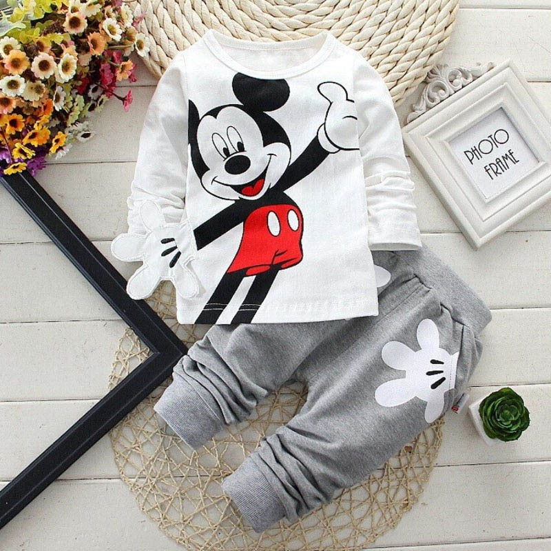 Cartoon Leisure Baby Clothes Set: T-shirt + Pants