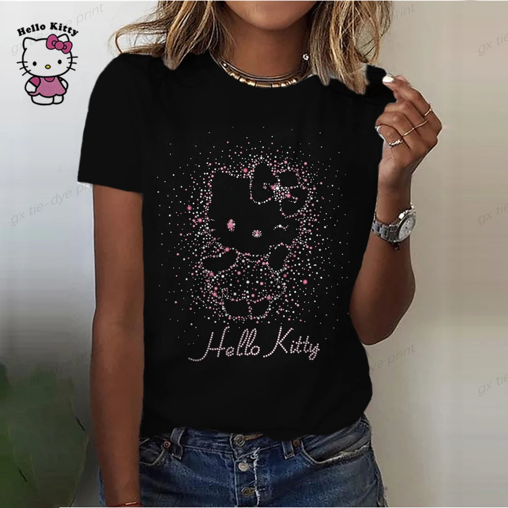 Hello Kitty Chic: Harajuku Tee for the Fashion-Forward Woman