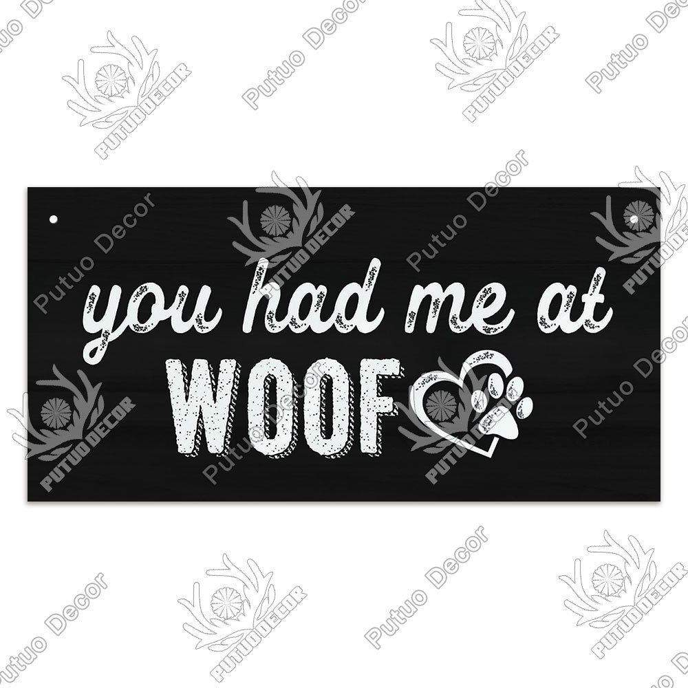 "Charming Wooden Dog Signs: Enhance Your Dog House or Kennel with Decorative Pet Friendship Plaques"